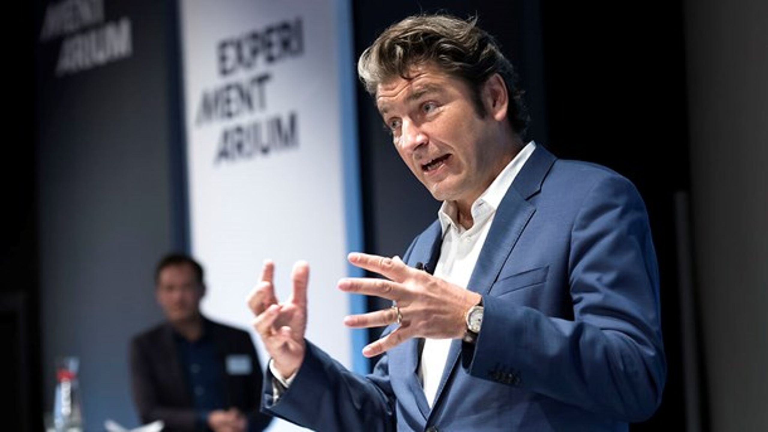 Teknologipagtrådets formand André Rogaczewski under lanceringen af regeringens Teknologipagt i Experimentarium.