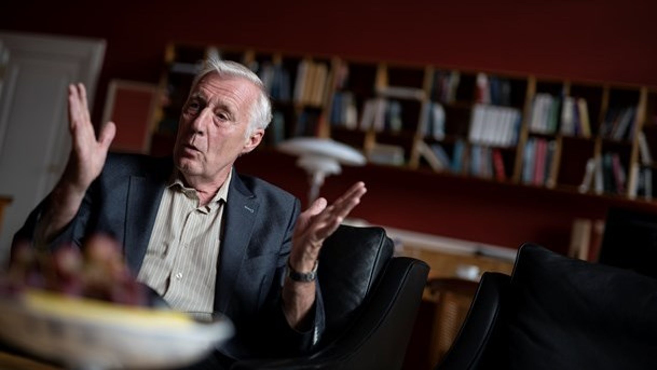 "Det er en meget vigtig proces, som bliver sat i gang nu," siger Folketingets formand, Henrik Dam Kristensen (S).