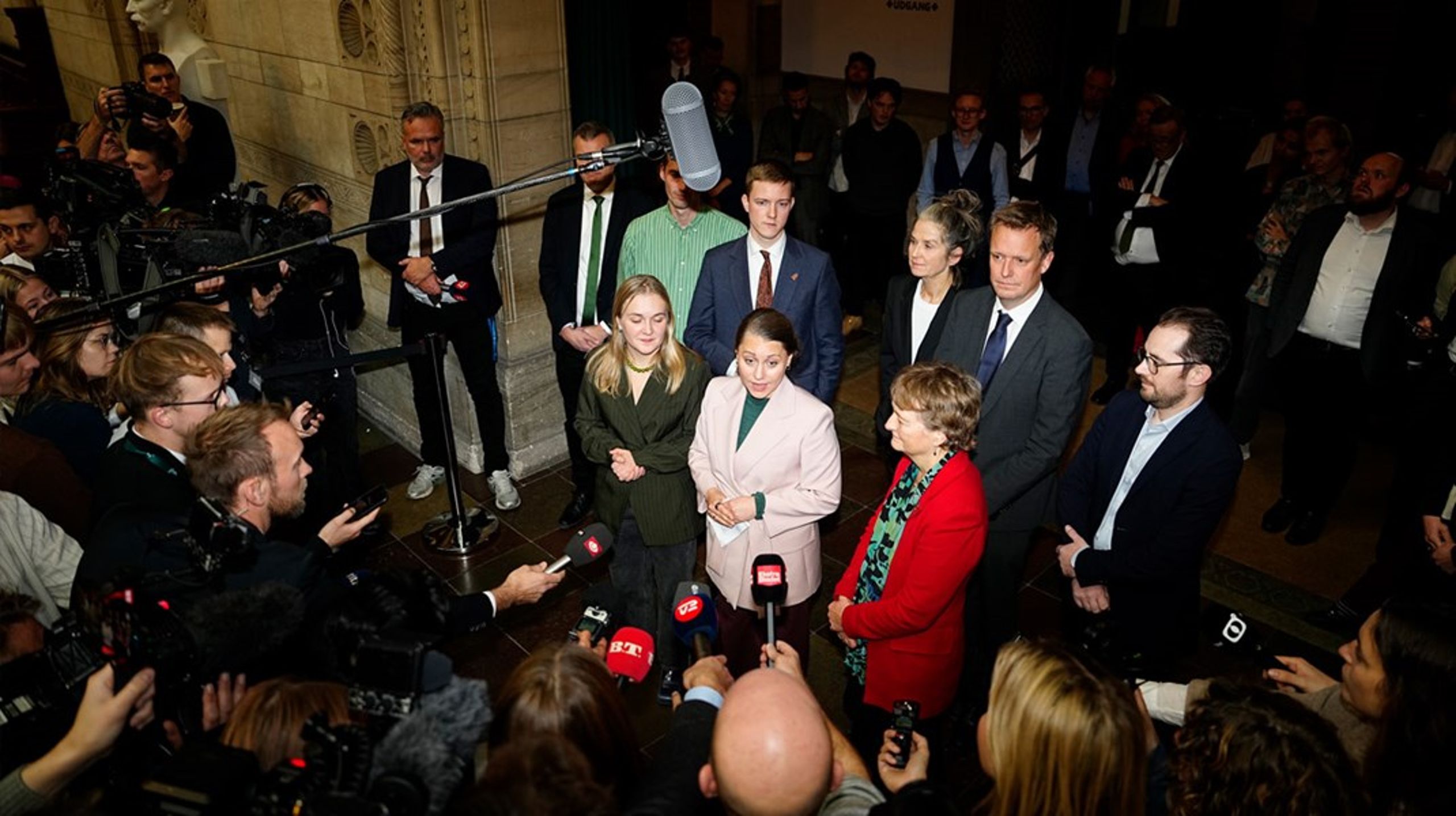 Vi havde forudsagt, at Sisse Marie Welling ville blive ny overborgmester i København. Lige som vi havde gættet tre ud af fire andre borgmestre rigtigt. Men de mange S-borgmestres fald i specielt Østdanmark overraskede os.