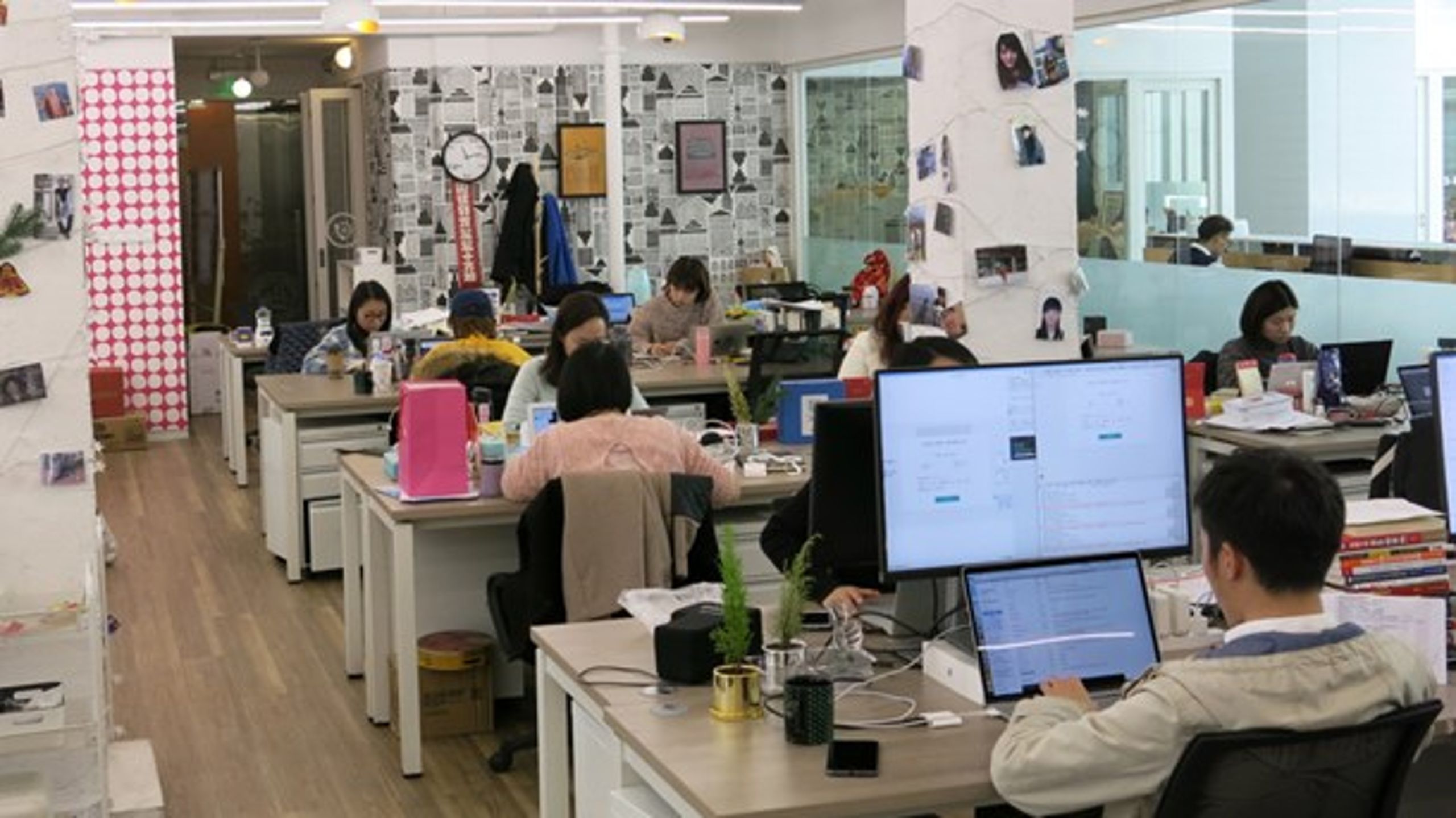 Tezigns kontor i&nbsp;'Soho' -&nbsp;et kæmpe co-working space i den hippe bydel&nbsp;Xintiandi i Shanghai.&nbsp;