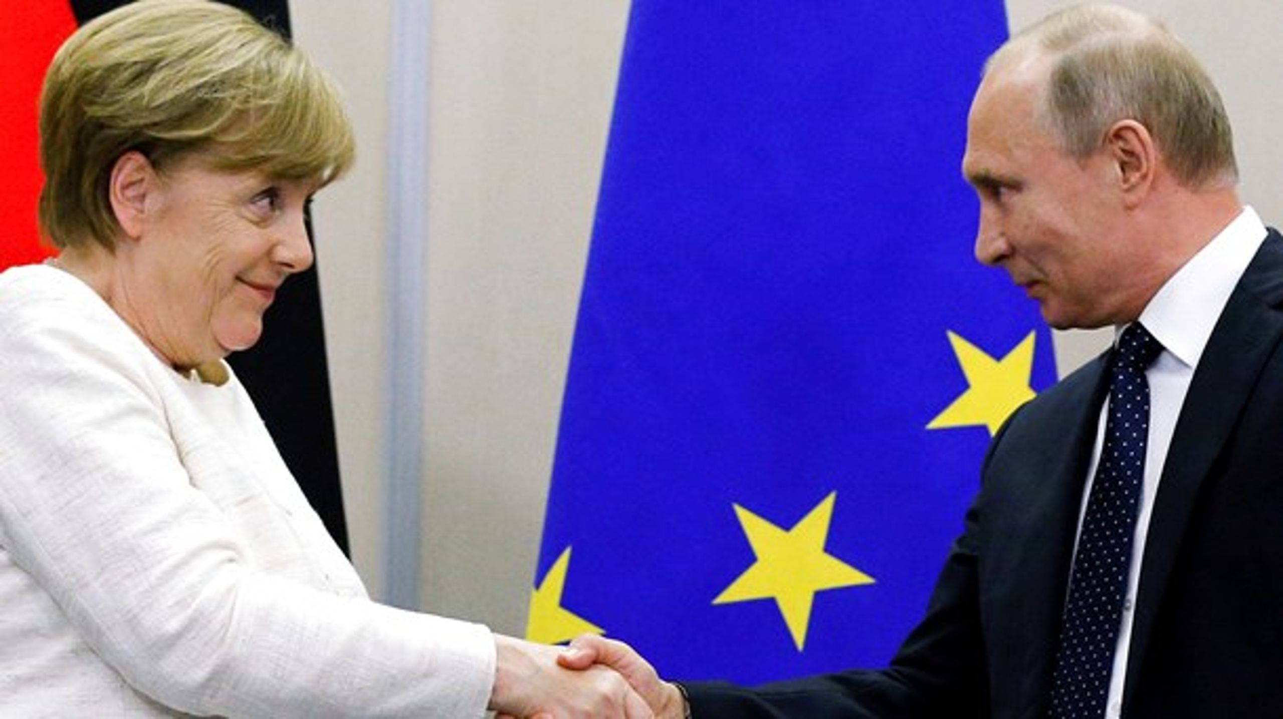 Merkel og Putin under et møde&nbsp;i Sochi,&nbsp;Rusland i maj.