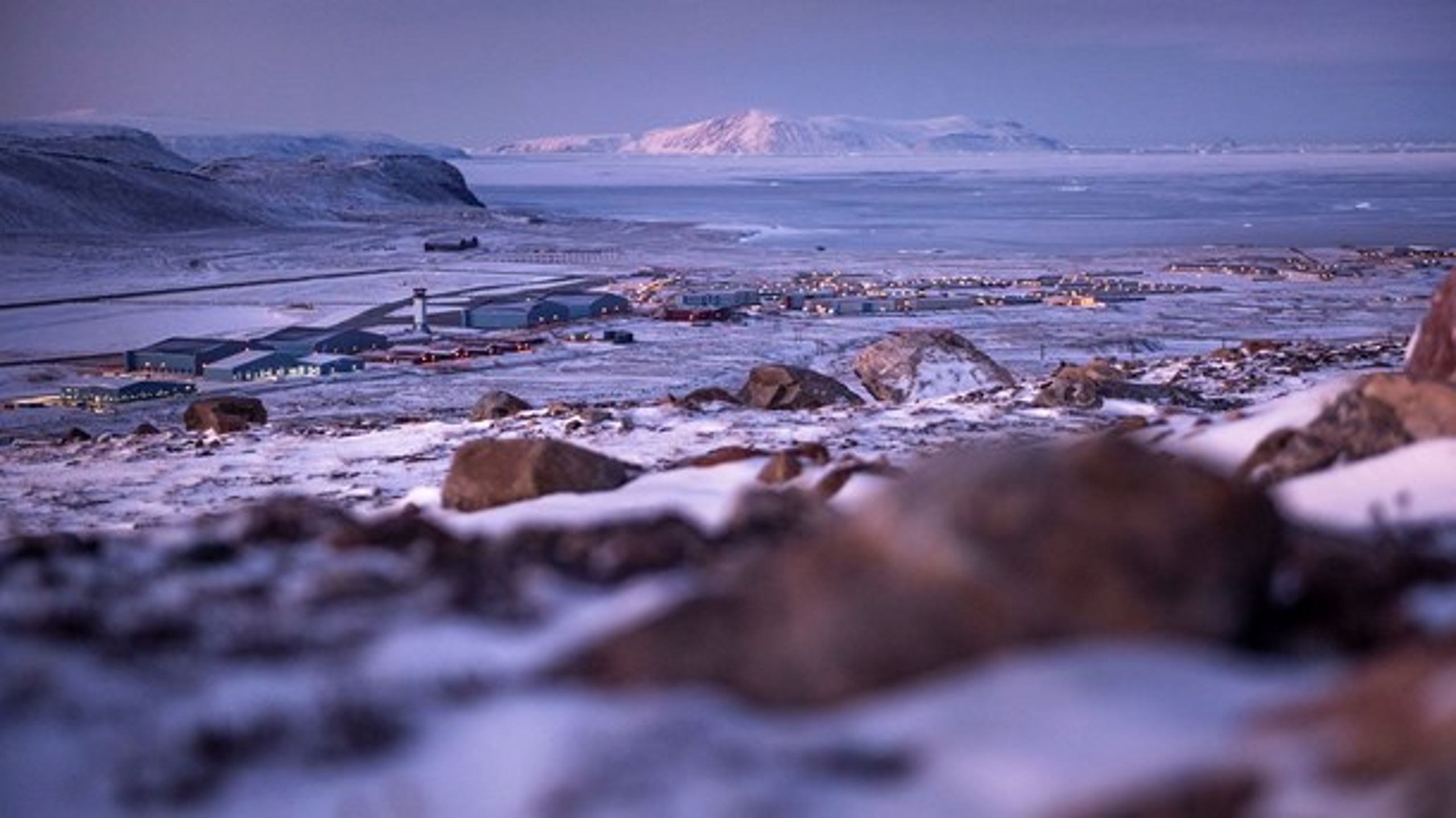 En århundrede gammel forsvarspagt mellem Danmark og USA giver amerikansk militær nærmest ubegrænsede rettigheder i Grønland ved USA’s nordligste base, Thule Air Base