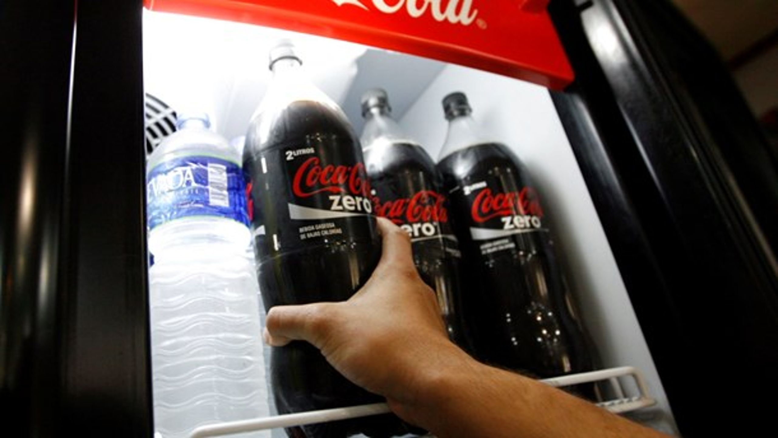 Coca-Cola Zero er et af de produkter, Reddigselv.dk benævner som decideret livstruende, fordi det indeholder aspartam. Men de to forskere, TjekDet har talt med, kan ikke genkende billedet.