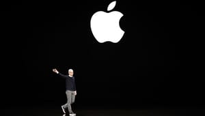 Mens iPhonen taber flyvehøjde, satser Apple sin fremtid på tv og nyheder