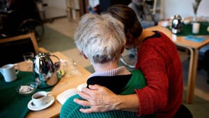 Opråb til Christiansborg: Fortæl borgerne, hvad de kan forvente af fremtidens ældrepleje 